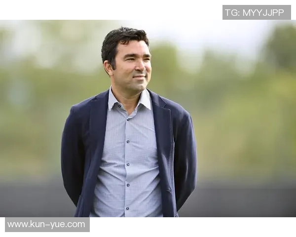 足球明星耗子是谁揭秘他在绿茵场上的传奇故事与辉煌成就