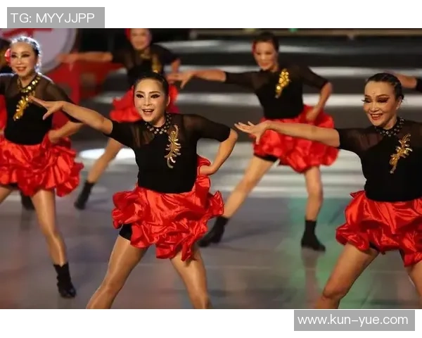 重庆篮球队的崛起之路世界锦标赛背后的奋斗与荣耀